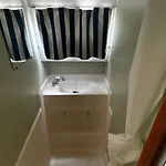Sejour Unique Sur Bateau Au Calme Du Lot, 8 Pers., Tout Confort, Kit D'accueil Et Nettoyage Inclus - Api-1-46-15 Luzech