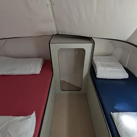 Sejour Unique Sur Bateau Au Calme Du Lot, 8 Pers., Tout Confort, Kit D'accueil Et Nettoyage Inclus - Api-1-46-15 Botel Luzech