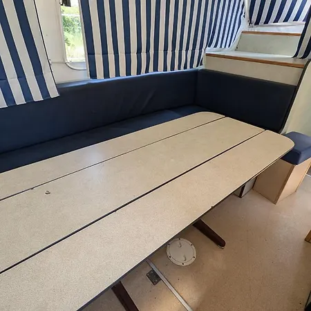 Sejour Unique Sur Bateau Au Calme Du Lot, 8 Pers., Confort, Kit D'accueil Et Nettoyage Inclus - Api-1-46-15 *